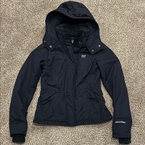 Abercrombie All-Season Weather Warrior Jacket, Navy Blue, Women’s XS